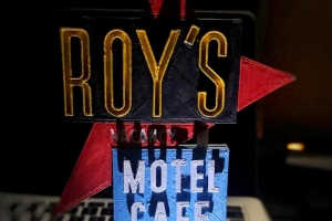 Roy's Motel & Cafe Sign (with Leds)